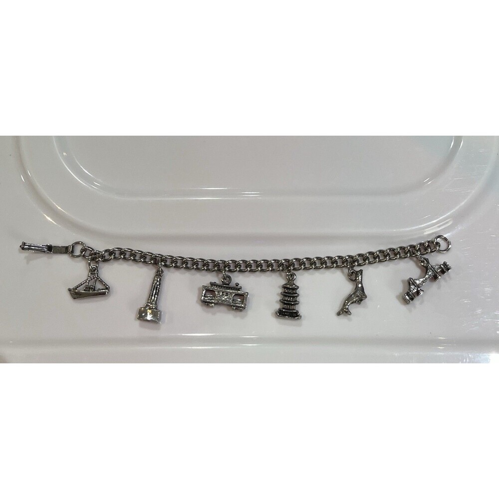 VTG San Francisco charm bracelet 6 charms 7" Long Collectable